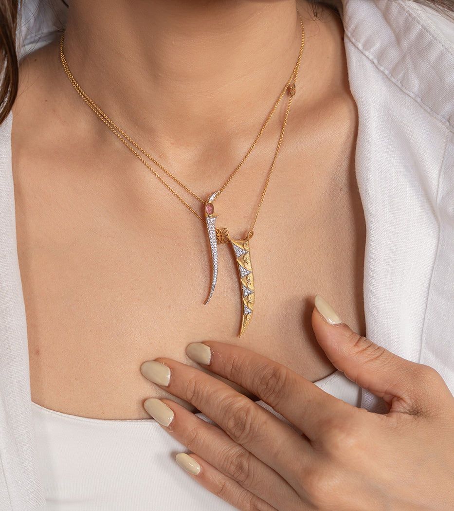 Regal Dagger | Pendant