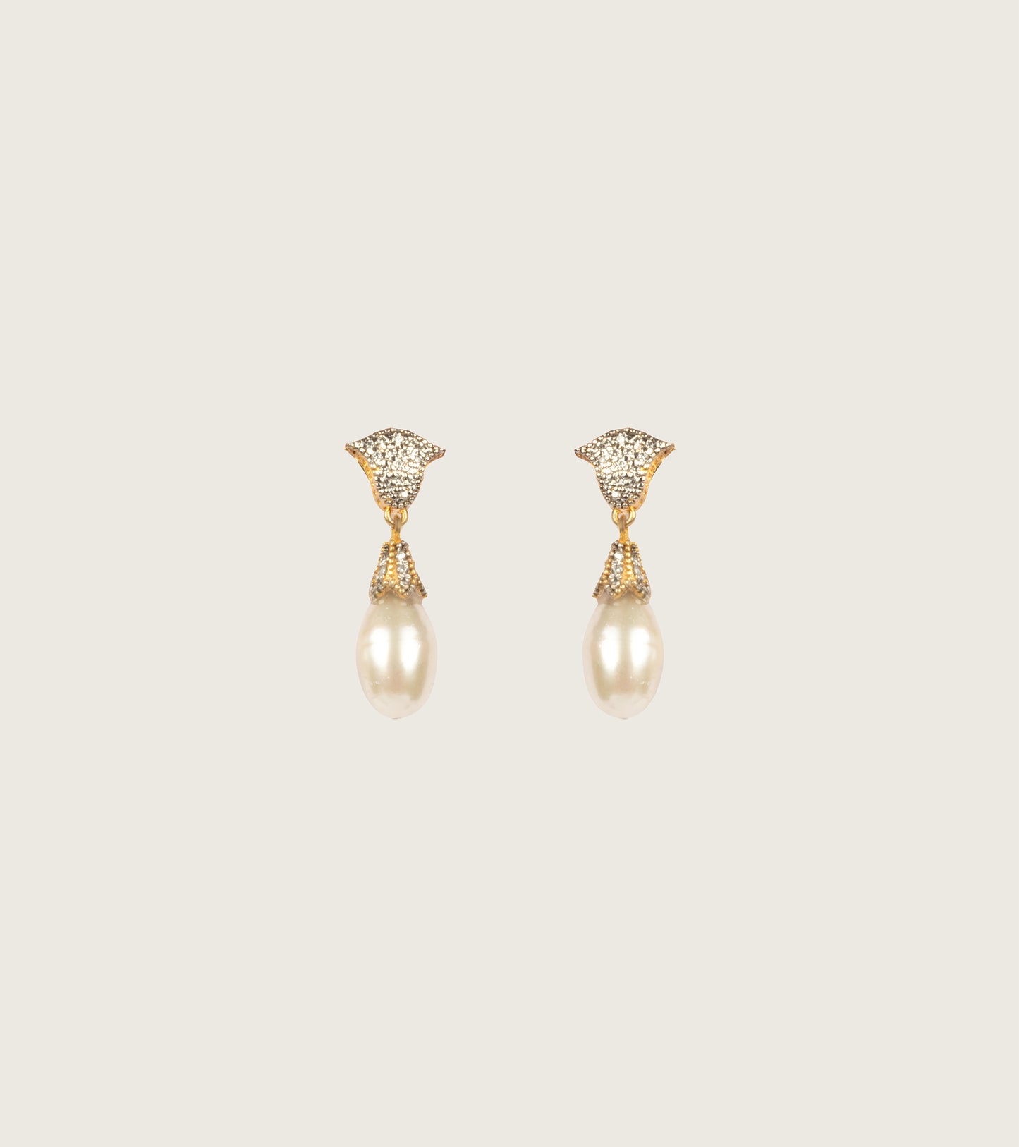 Celeste Pearl | Earrings