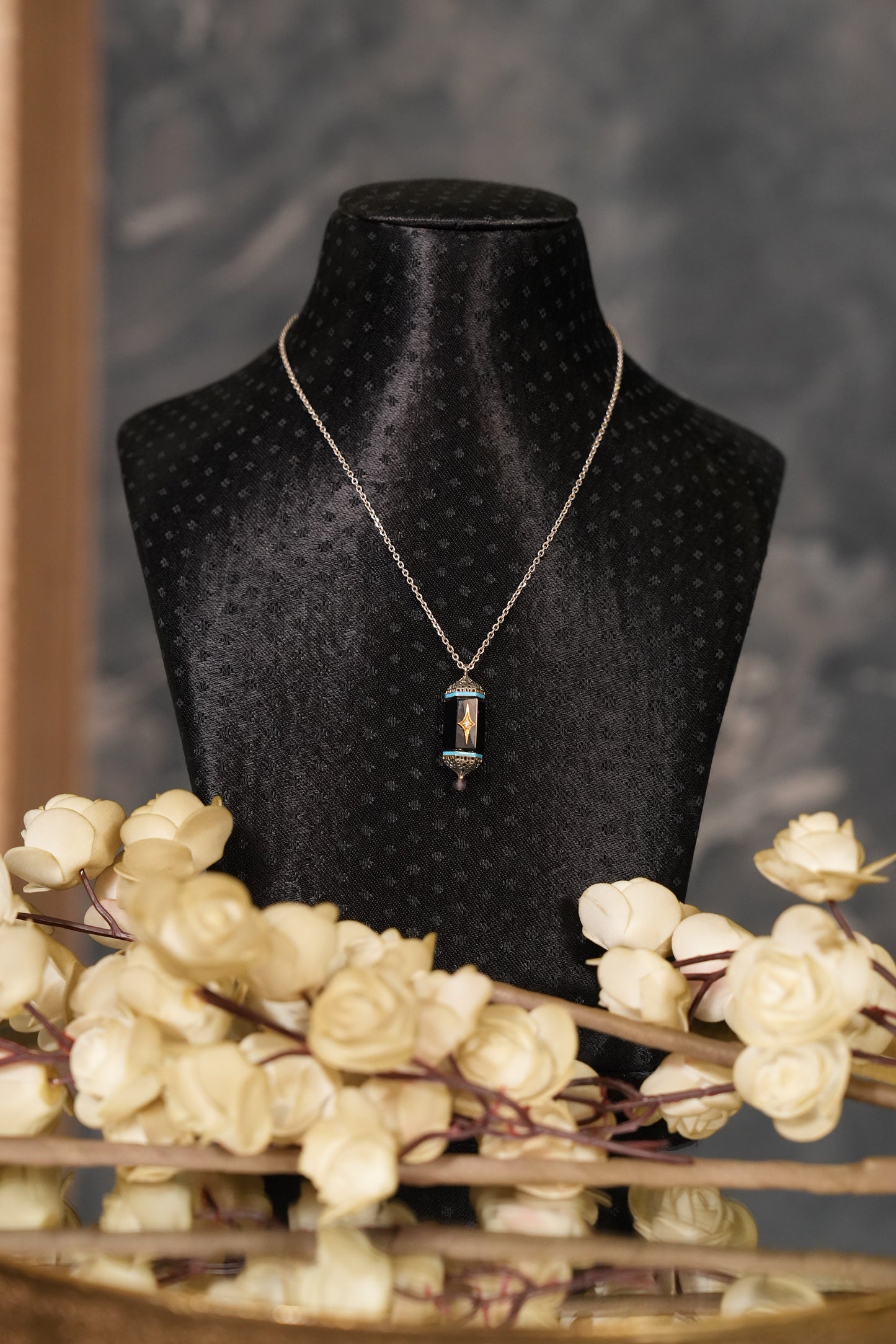 Sirius Pendant | UBAA